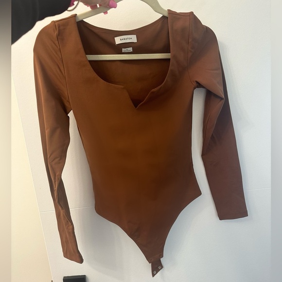 Babaton Contour Bodysuit in cognac size S - Picture 1 of 3